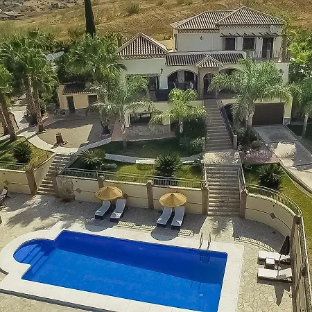 Exclusive Lakeside With Private Pool & Total Privacy Villa *